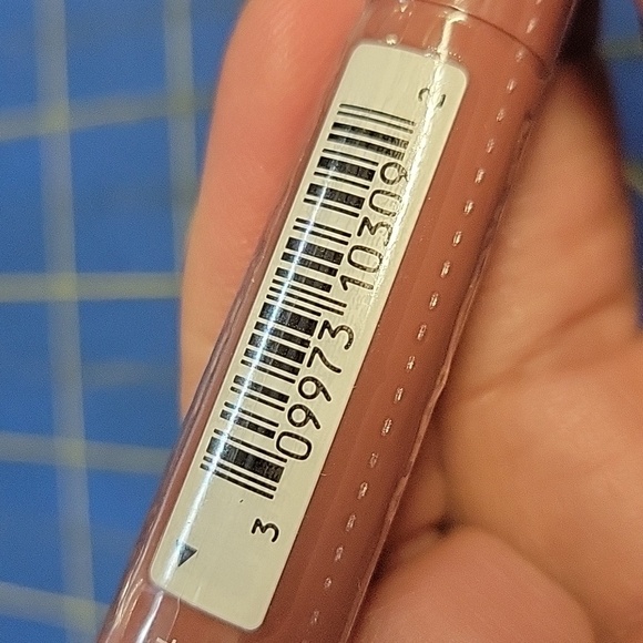 Revlon Kiss Plumping Lip Crème 515 Almond Suede 7.1g New Sealed Tube - Picture 4 of 4